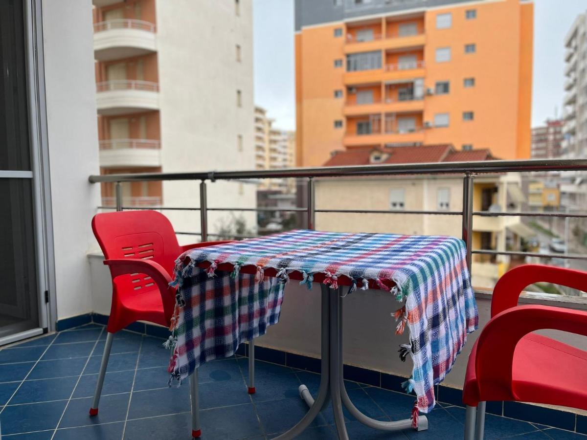 Lungomare Con Garage Privato Wlora